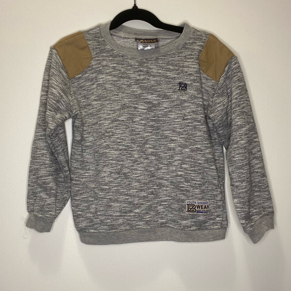Boyz wear sweatshirt, size six (but fits like a 4T) gray & white